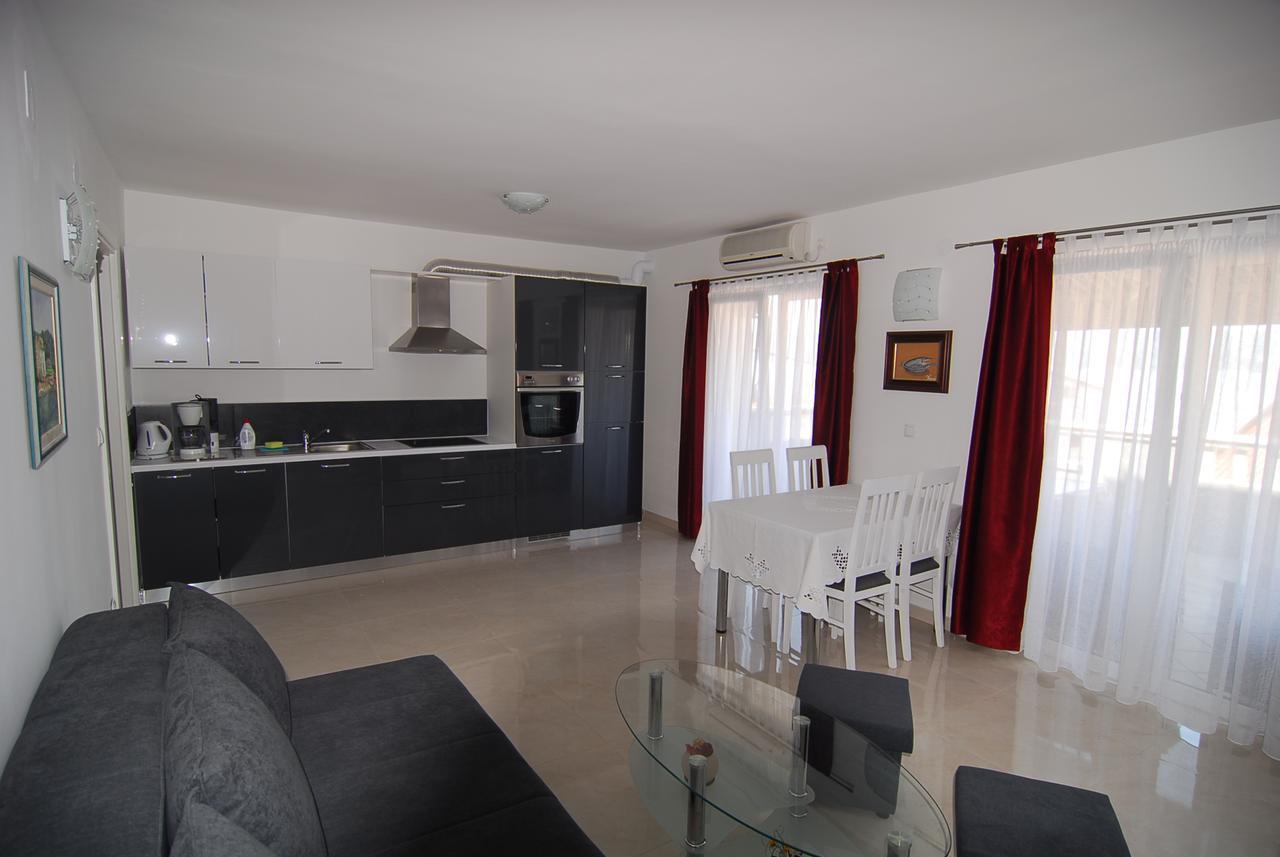 Villa Natalie Omiš Exteriér fotografie