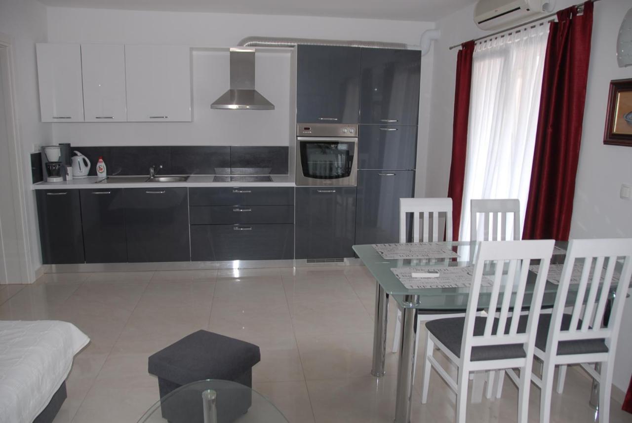 Villa Natalie Omiš Exteriér fotografie